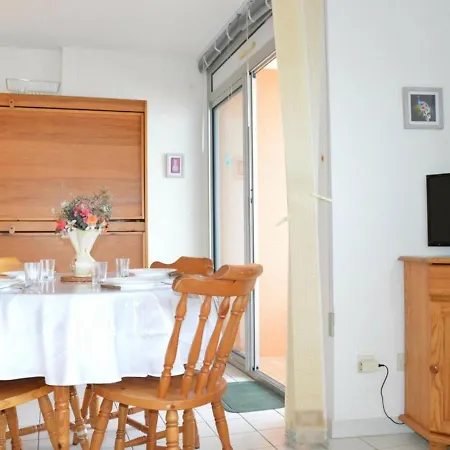 Saint-cyprien, 1 Piece, 4 Personnes - Fr-1-225d-159 Apartment